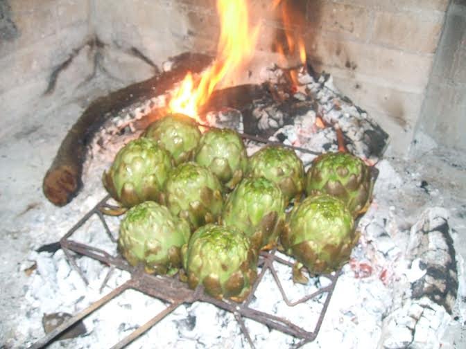 Torrà de carxofes a la barbacoa del Hotel Sol, de Francisco Rosado