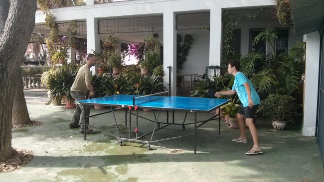 Disfrutando del espacio al aire libre en el Hotel Sol de Benicarlö 
