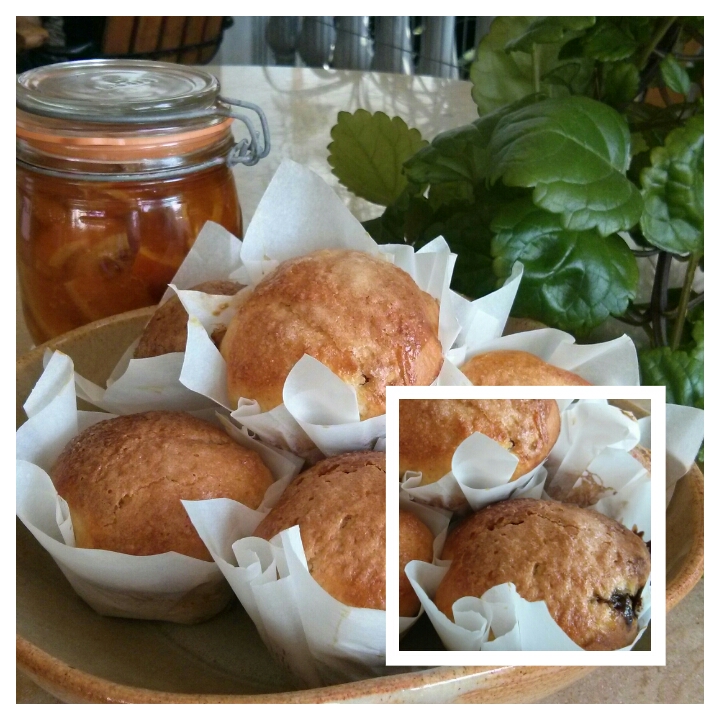 Bollos rellenos de confitura de naranja y crema de chocolate