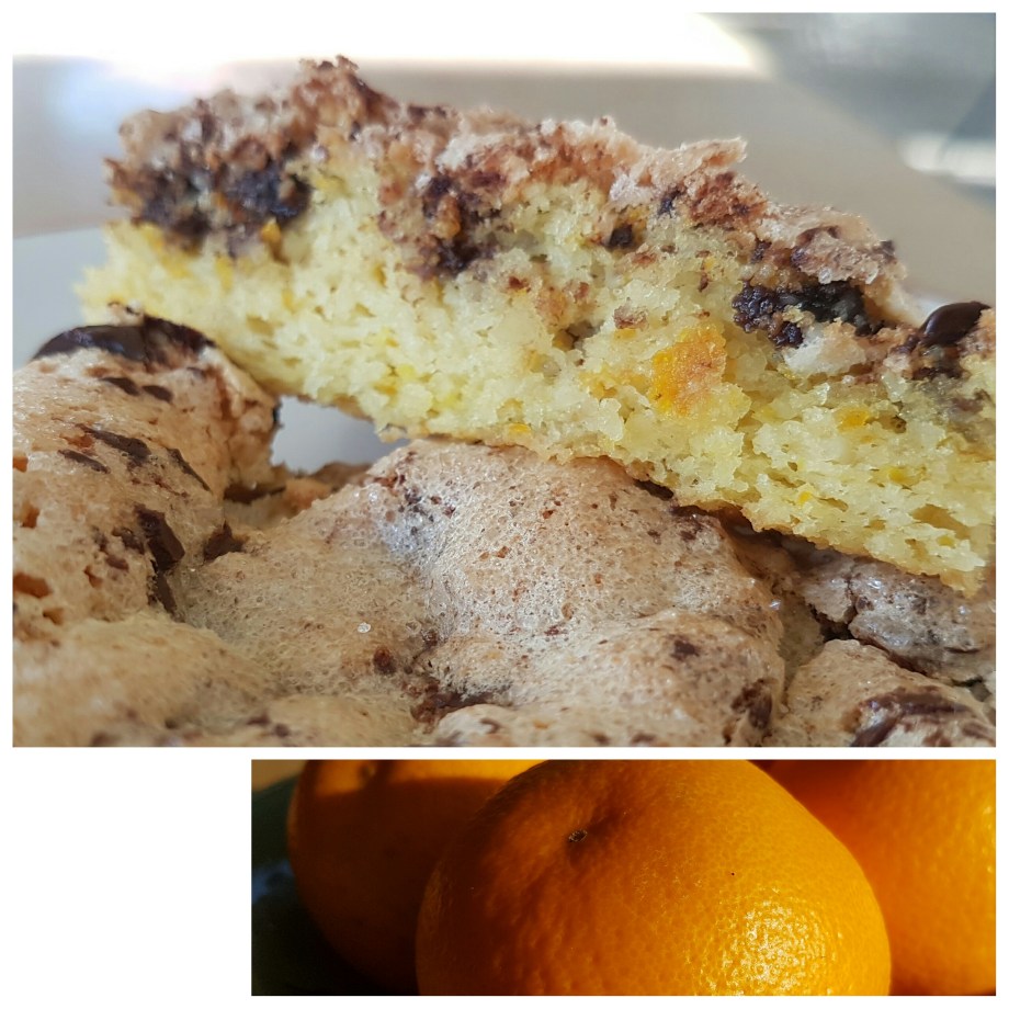 coca-de-almendra-y-chocolate-negro-en-el-desayuno-del-hotel-sol-de-benicarlo